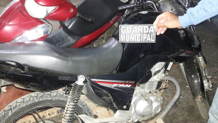 Menores são flagrados com moto roubada por GM’s de Girau do Ponciano