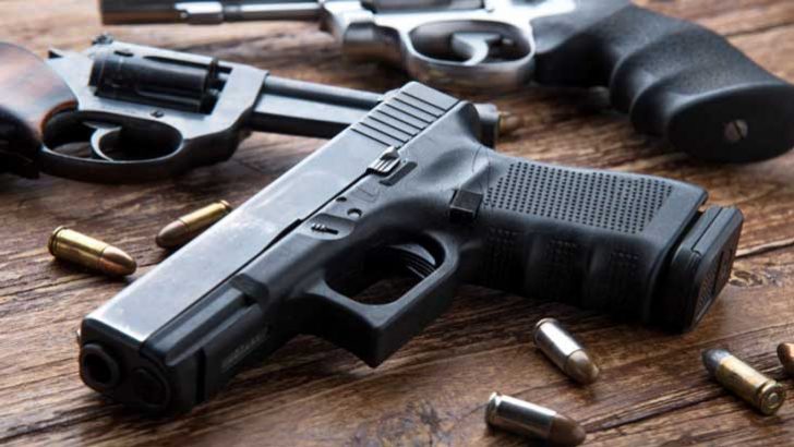 Fachin suspende isenção de imposto para importação de revólveres e pistolas