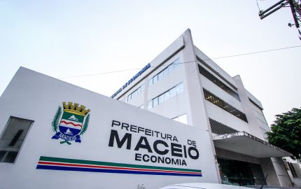 Prefeitura paga salário e 13° de aniversariantes de março e abril nesta sexta-feira