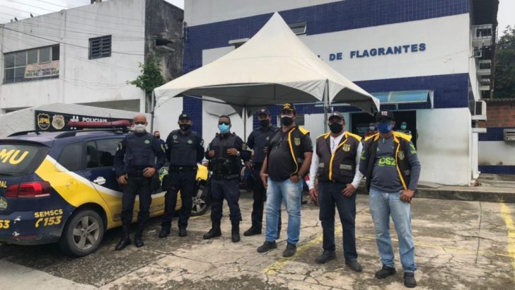 Guarda Municipal de Maceió prende comerciante por dano ao patrimônio público