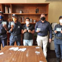 Guardas municipais de Água Branca recebem carteiras funcionais