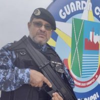 Guarda municipal que negociou com criminoso em assalto a drogaria de Maceió diz: “A gente é guarda 24 horas”