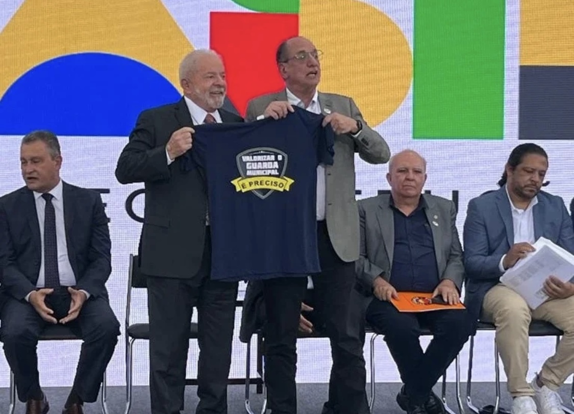 FENAGUARDAS participa de evento com o presidente Lula e o ministro do Trabalho