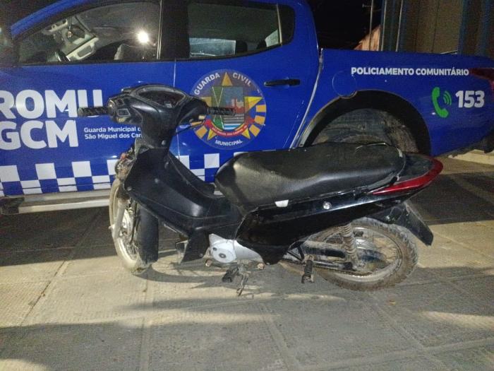 Moto roubado é recuperada pela guarda municipal durante festividades em São Miguel dos Campos