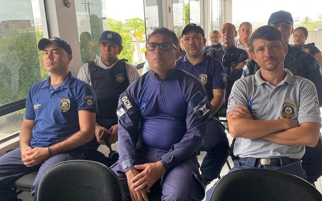 Guarda Municipal de Delmiro Gouveia realiza ação do Novembro Azul