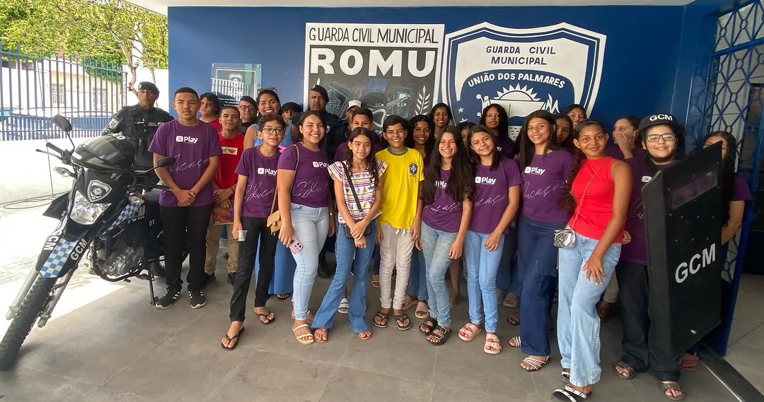 Guarda Municipal de União dos Palmares recebe visita de alunos de instituição de ensino