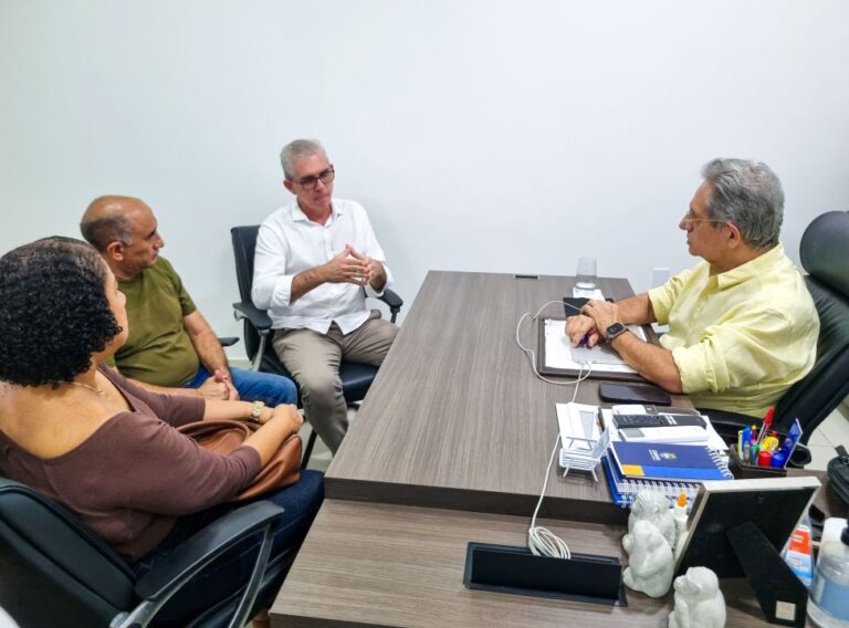 Sindguarda-AL, Agmeal e Assigma discutem reestruturação da carreira da GCMM com o secretário de governo