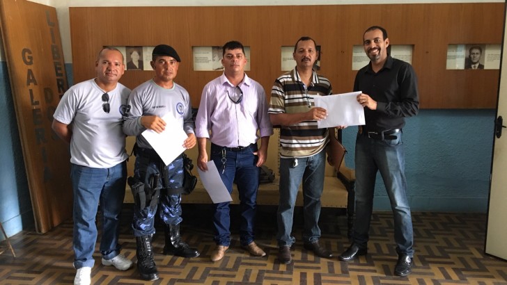 Representantes do Sindguarda-AL entregam projeto de Lei do Estatuto da Guarda Municipal de Viçosa