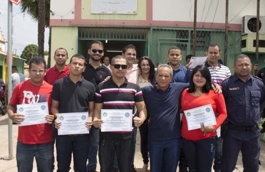 GMs do Piauí aprovados em curso de formação em Alagoas recebem certificados