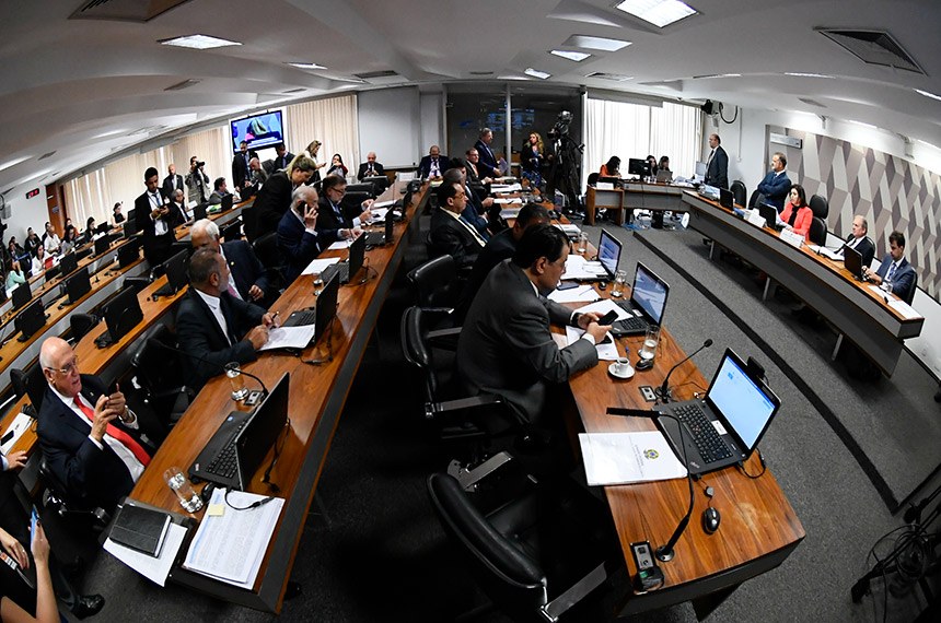CCJ inicia votação da reforma da Previdência; relator complementa voto