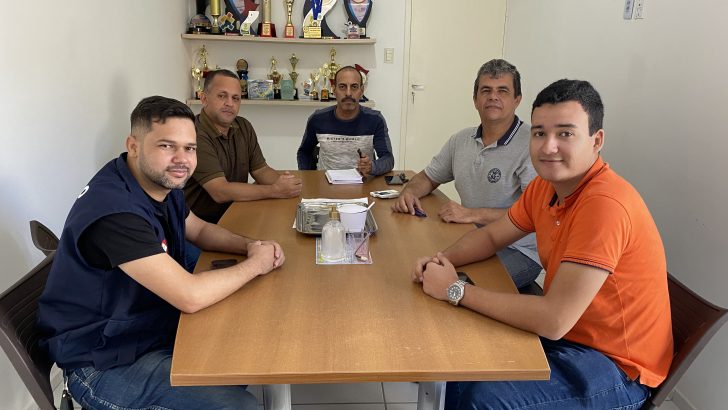 Vereador busca apoio do Sindguarda para resolver irregularidade em Rio Largo