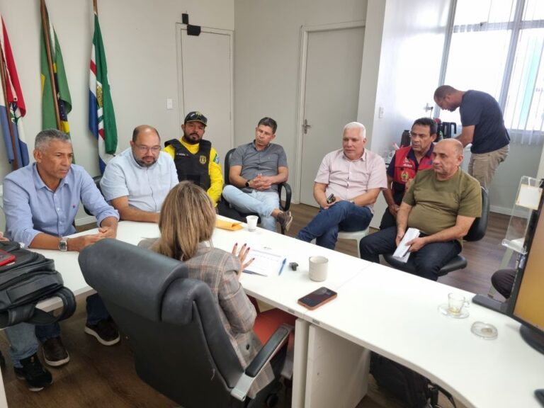 Sindicatos conquistam antecipação de reajuste e pagamento de biênios dos servidores municipais de Maceió